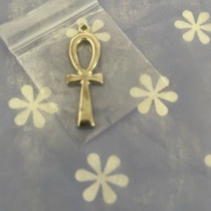 Vintage Silver tone metal Ankh pendant